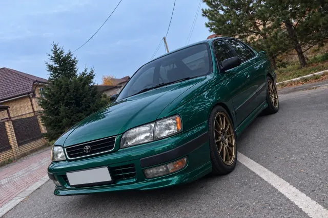 Toyota Corona — изумрудный OEM+ — после
